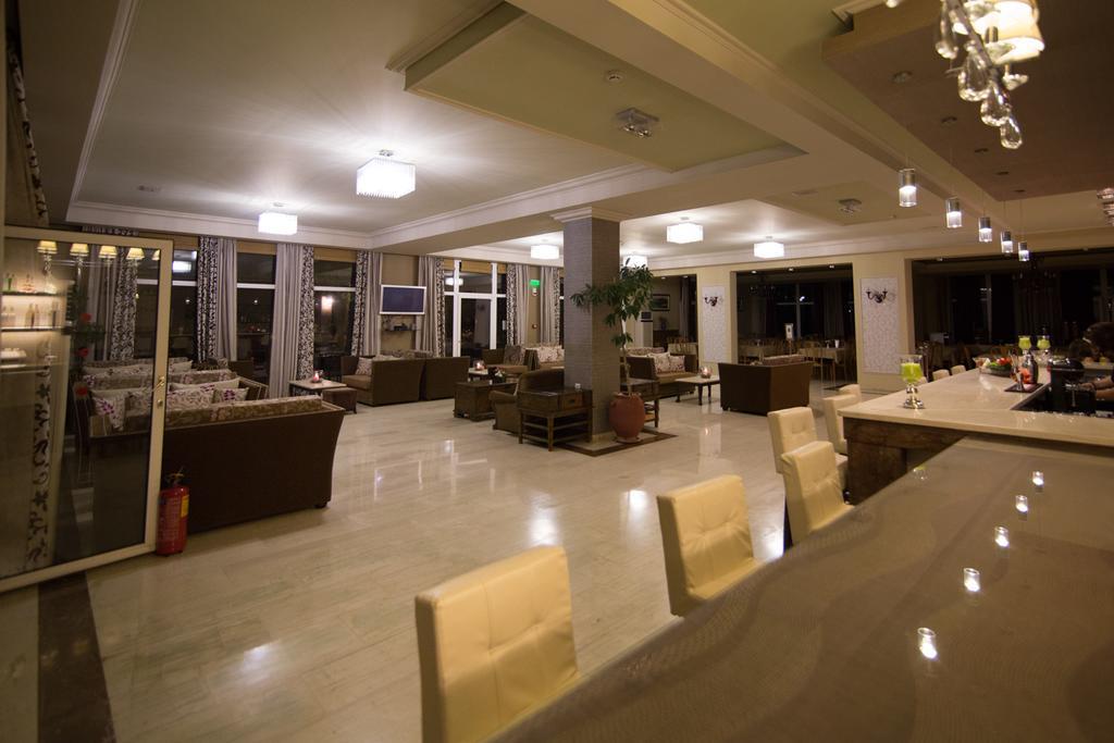 Aphrodite Hotel Mythimna Exterior foto